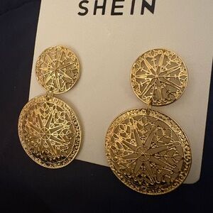 SHEIN Gold Intricate Circle Earrings